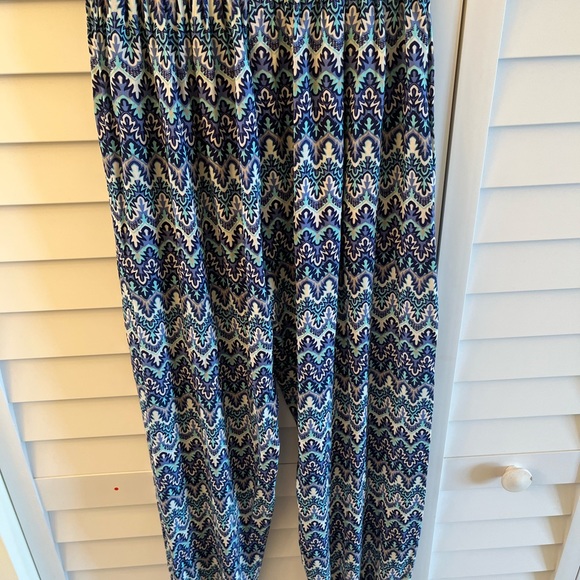 Wish… harem pants. Beautiful Blue Print Size M/L. Drawstring Waist - Picture 2 of 7